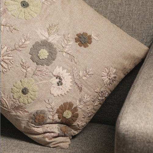 LINEN EMBROIDERY CUSHION
